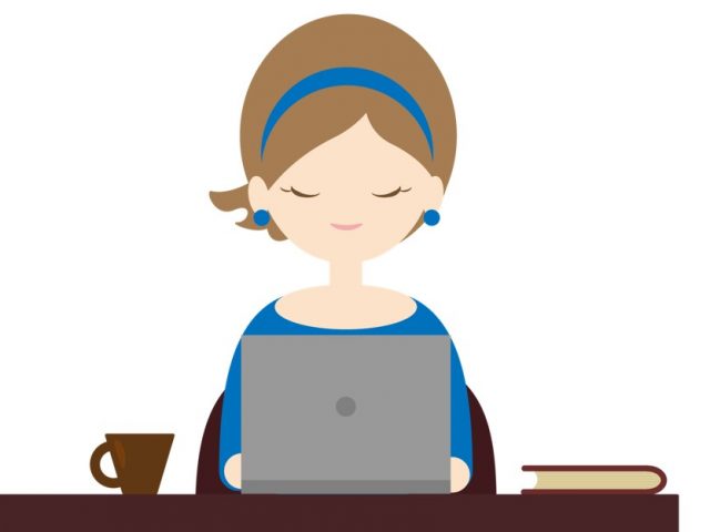 パソコンに向かう青い服の女性のイラスト